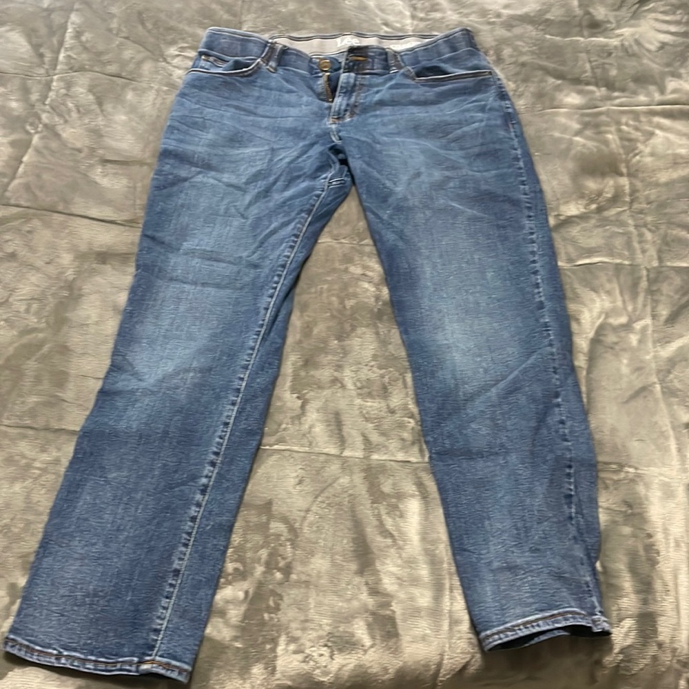 Lee Jeans. Size 36/32. Great condition.